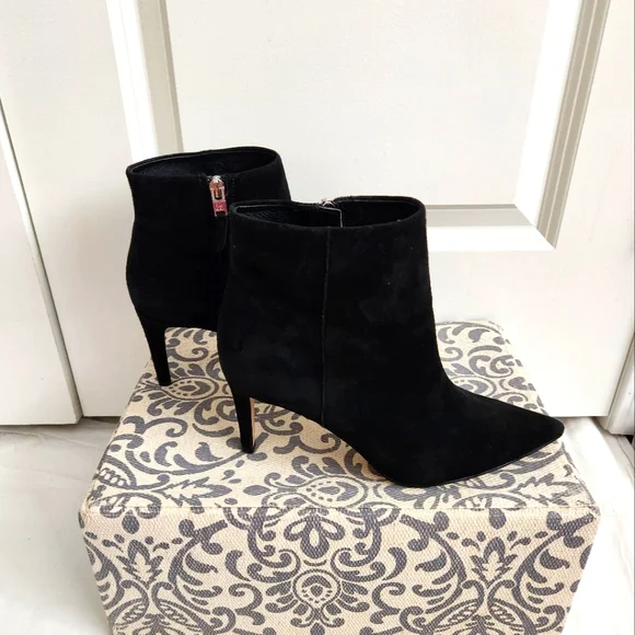 Sam Edelman Karen Black Suede Ankle Boots with Kitten Heel. - Picture 2 of 6